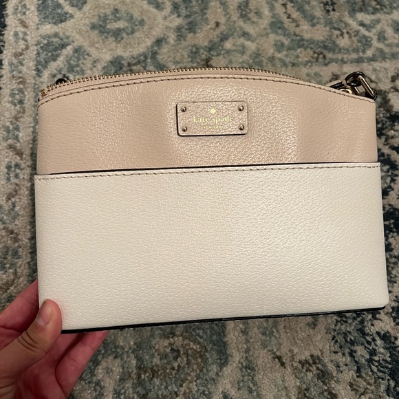 Kate Spade New York Leila Color block crossbody bag